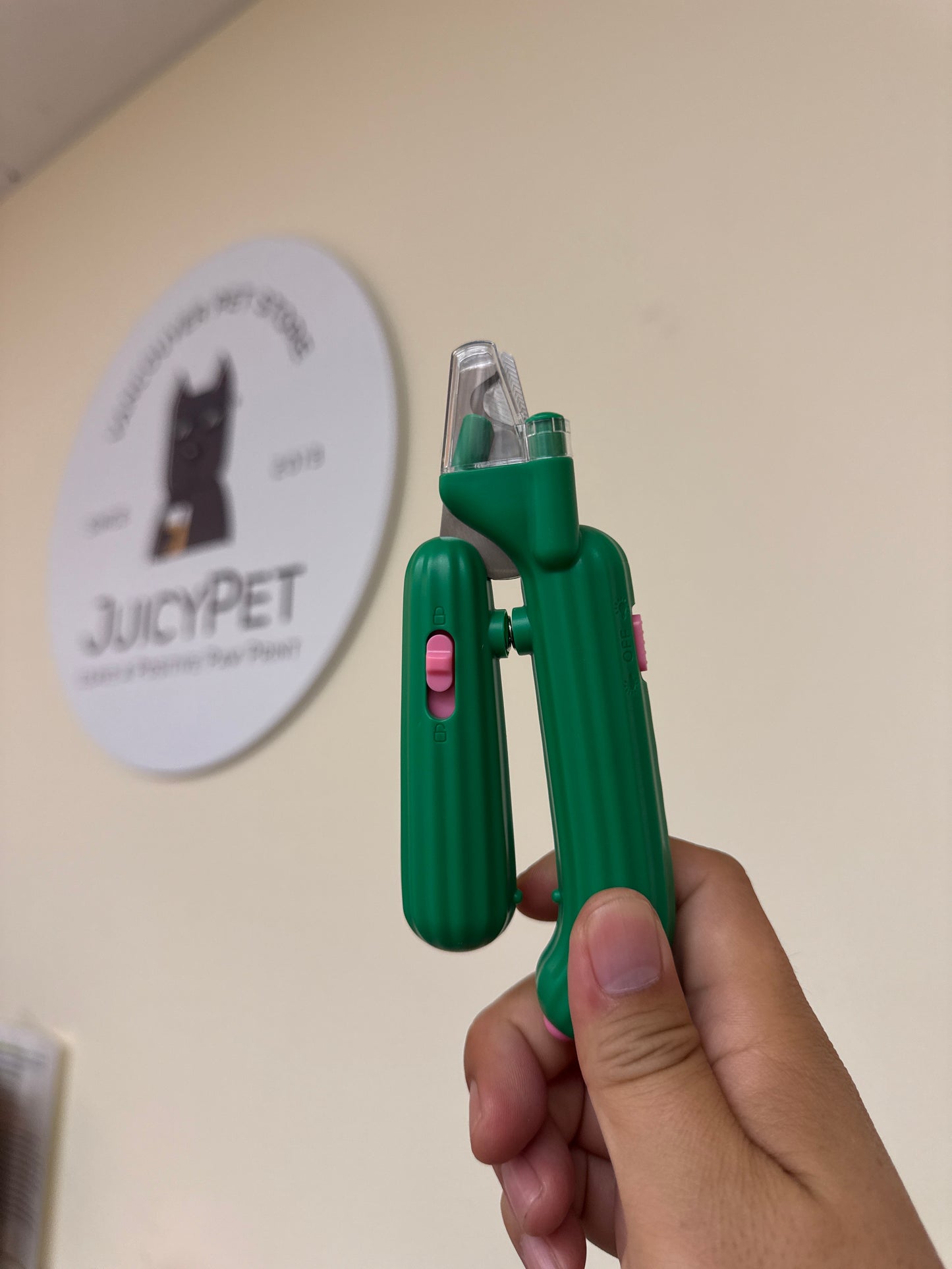 Zeze Cactus led nail clippers