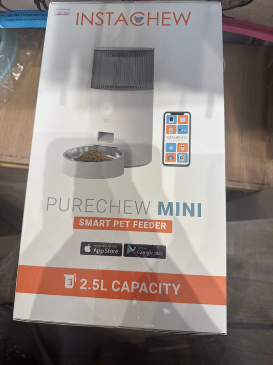 Instachew Purrechew mini.Smart pet feeder