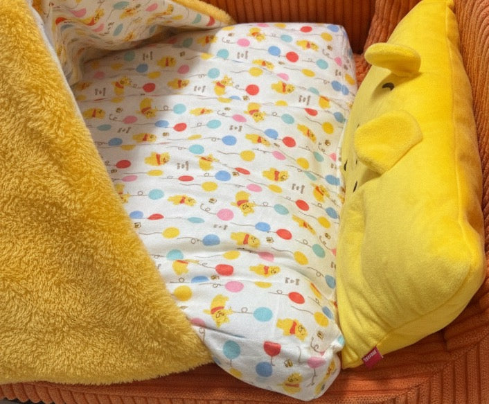 Pet Paradise Winnie The Poo Honey Bed